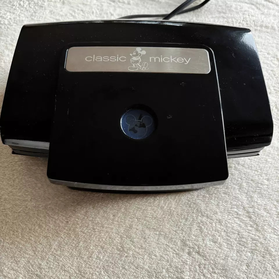 Disney Mickey and Minnie Mouse Grilled Cheese Sandwich Maker