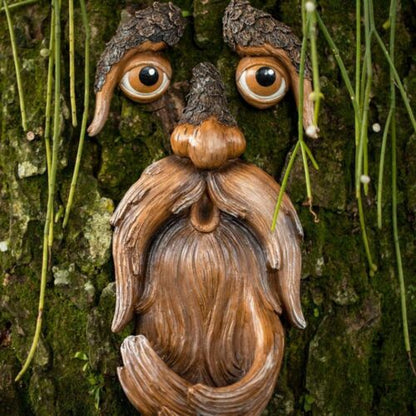 Tree Face Decor