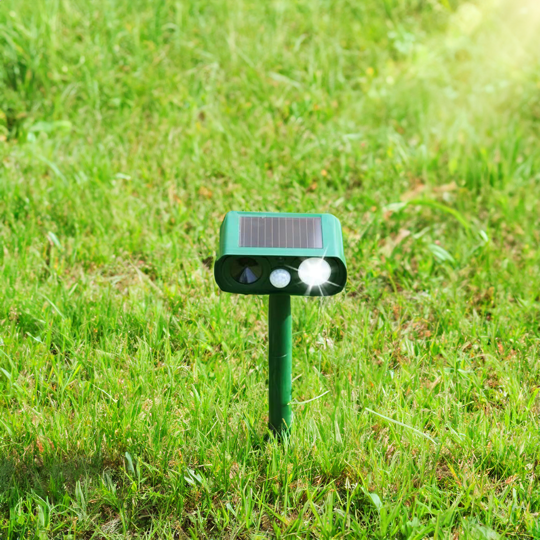 Infrared Solar Powered Animal Pest Repeller