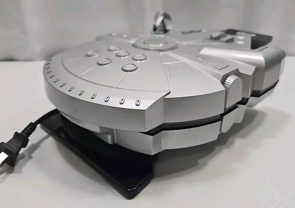 Star Wars Millennium Falcon Round Waffle Maker