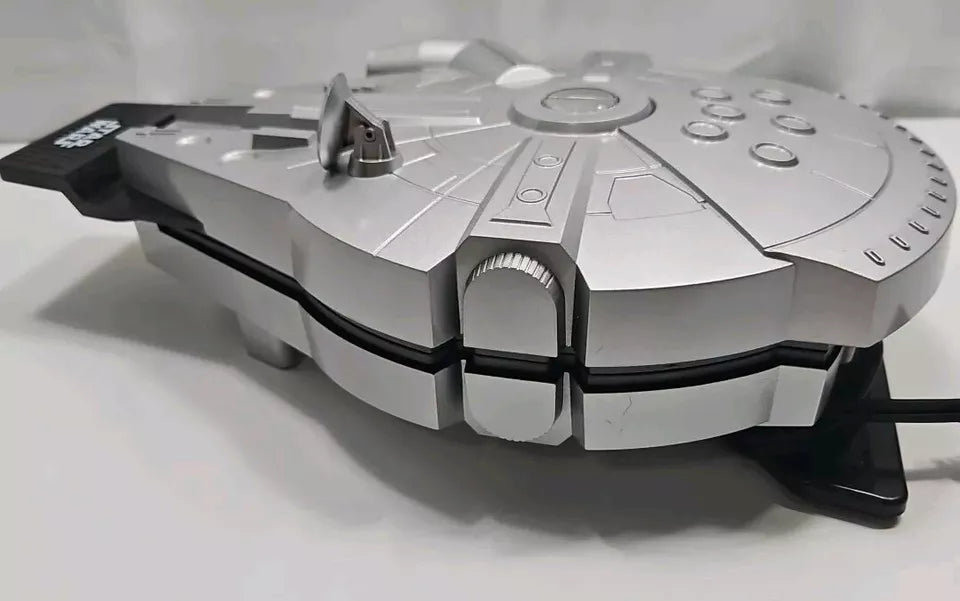 Star Wars Millennium Falcon Round Waffle Maker